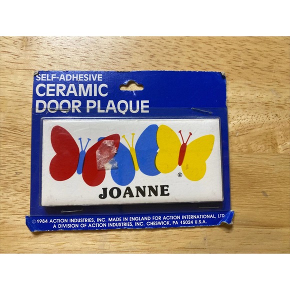VINTAGE/RETRO JOANNE BUTTERFLY NEW DEAD STOCK CERAMIC DOOR NAME PLAQUE WALL SIGN - Picture 1 of 12